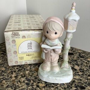 Precious Moments ‘O Come All Ye Faithful’ Figurine - Vintage 1980s